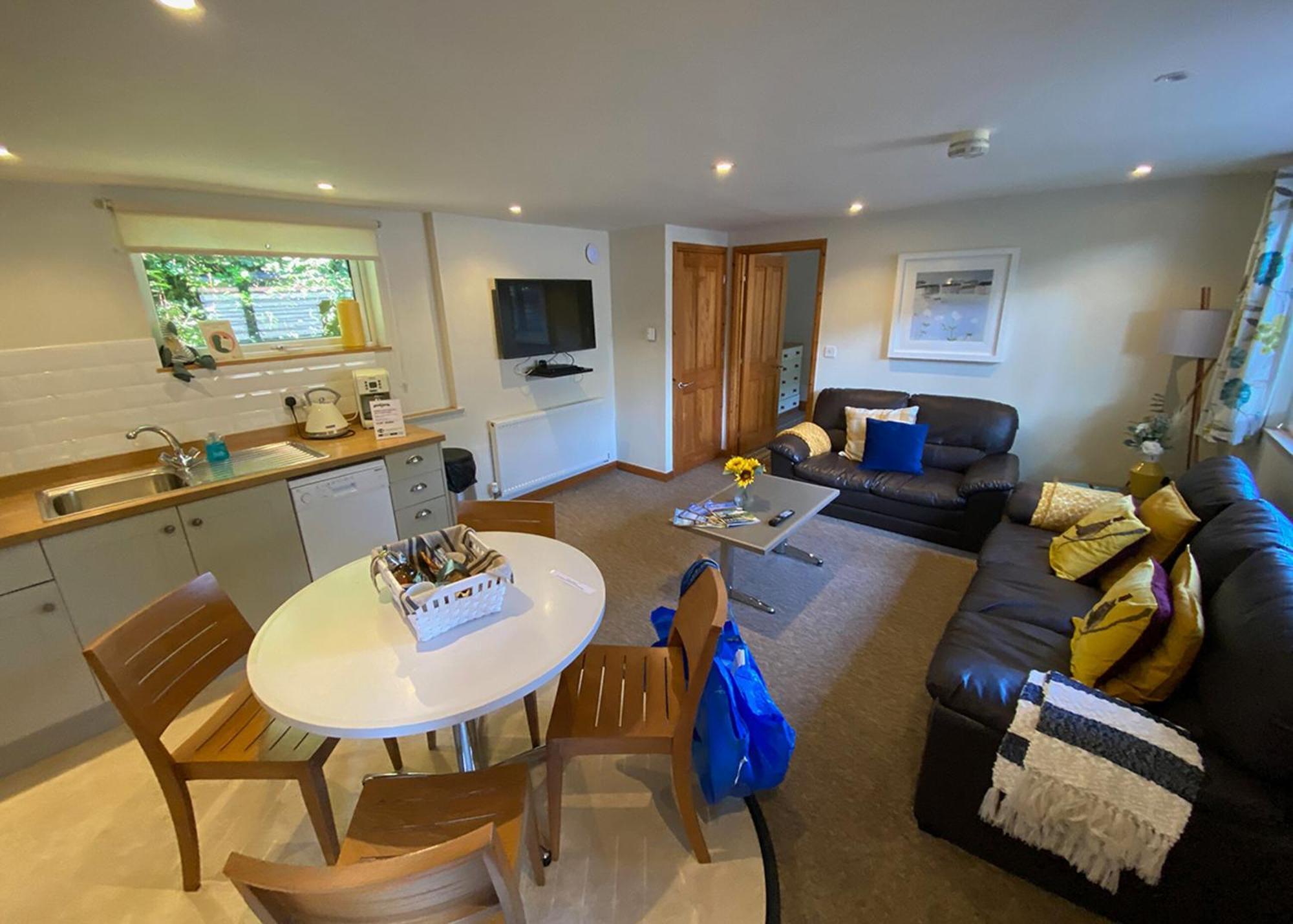 Ivyleaf Combe Lodges Stratton  객실 사진