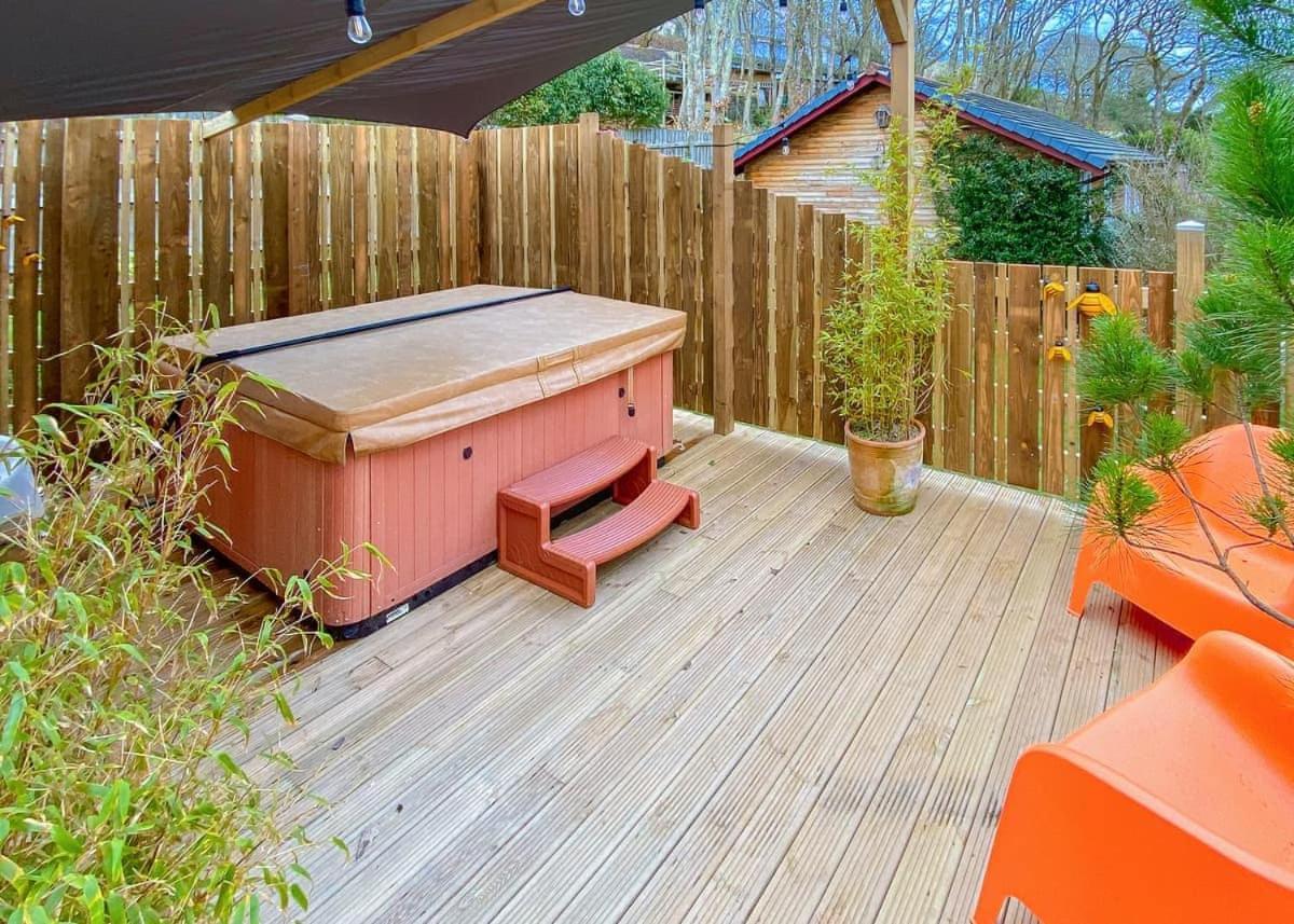 Ivyleaf Combe Lodges Stratton  외부 사진